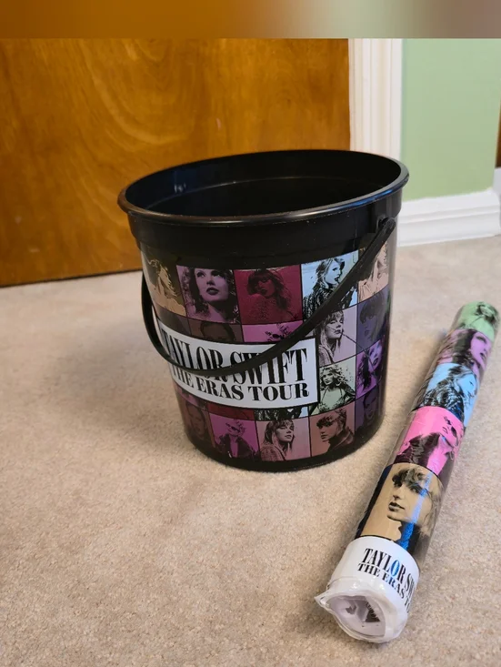 Taylor Swift THE ERAS TOUR Movie Popcorn Bucket - Limited Edition - 170 oz. - Picture 6 of 8